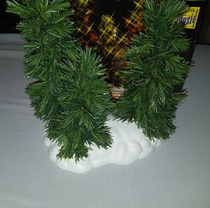 Lemax 1999 Battery Operated Musical Shimmering Spruce